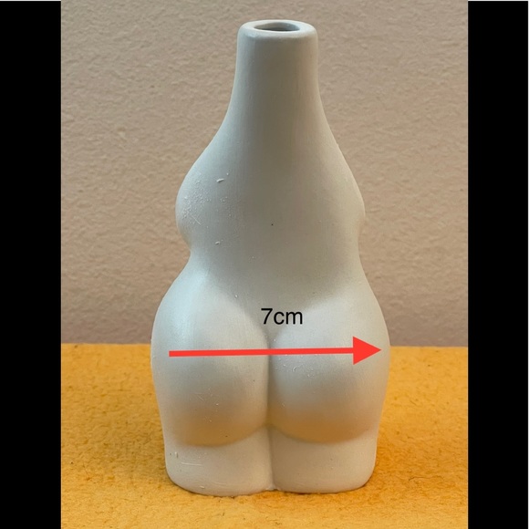 FATTYBEE FEMALEFORM VASE - Picture 3 of 5